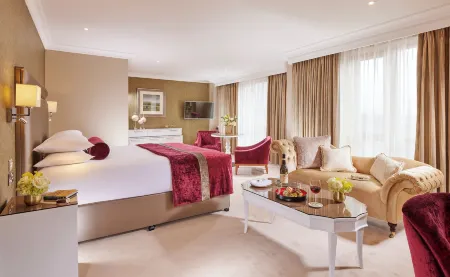 The Rose Hotel Отели в г. Трали