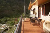 Mashru Riverside Estate Hotels in Pekhri