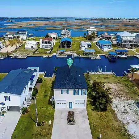 Belle Brisa- canal front Surf City NC