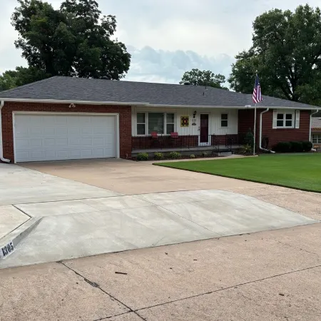 Spacious, Remodeled, in a Quiet Family Oriented Neighborhood