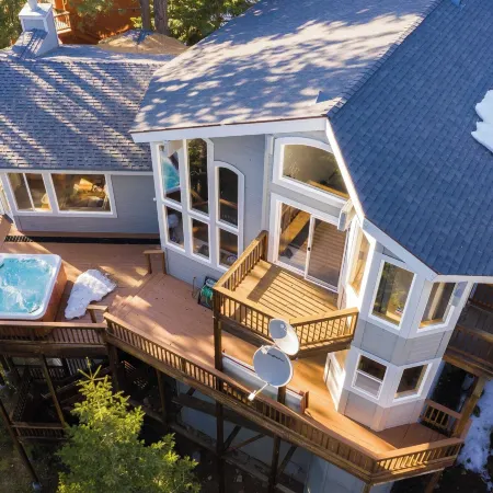 Sparrow by AvantStay Modern Mountain Retreat w Hot Tub Pool Table Games