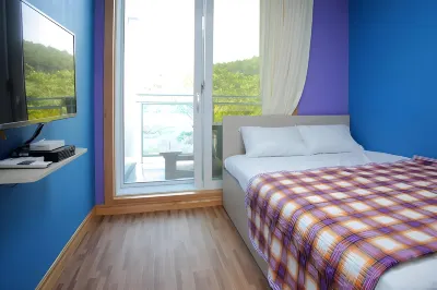 Yongin Everleeum Pension Hotels near Yongin Nature Recreation Forest