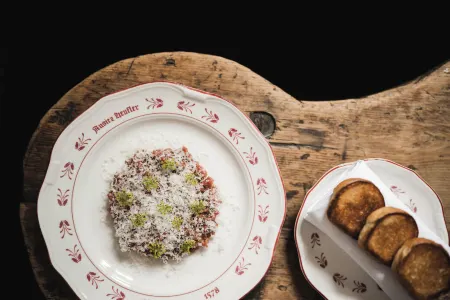 Ansitz Heufler by Norbert Niederkofler Отели в г. Разун-Антерсельва