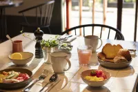 Le Grand Pavillon Chantilly - breakfast