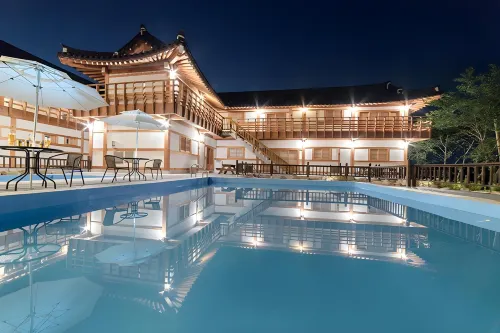 Gyeongju the Nine Hanok Stay - Pools