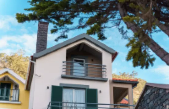 A lovely home in a quiet area  호텔
