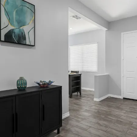 Charming 4-bedroom house with private pool and spa in brilliant Indio