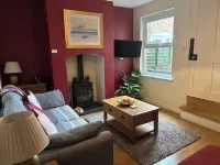 Riverside Town within easy reach of Cotswold Villages. Family friendly Hotels in Evesham