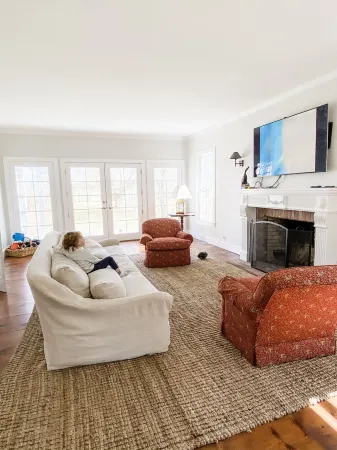 Secluded Kid friendly Hampton’s home Отели рядом с достопримечательностью «Cryder Beach»