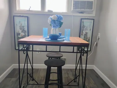 Charming 1-bedroom apartment with WiFi and AC in fantastic Vidalia