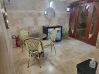 Villa Junon ,profite un Pacse spa Dote de Jacuzzi, Sauna ,douche Italienne Hotel a Aulnay-sous-Bois