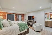 Executive Urban Suite - Downtown Jackson