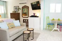 Lavendar Palms - studio with ocean views, w/AC, WiFi, 10 min. to Christiansted