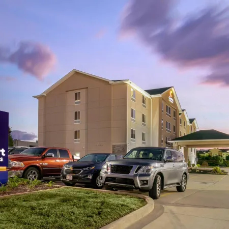Comfort Inn & Suites Marion I-57