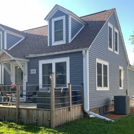 Newly remodeled Clean Spacious 5-bedroom House with AC, WiFi,