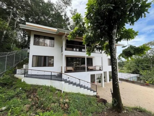 SurfsideSerenity 2BR Flat near StaTeresa w/parking