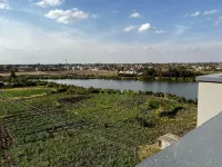 *Luxurious Studio Apt with dedicated work space near JKIA  in Syokimau, Nairobi*