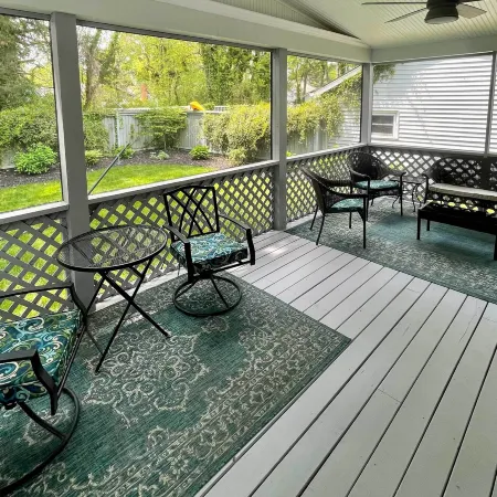 Private Yard & Water Views: Cozy Urbanna Cottage