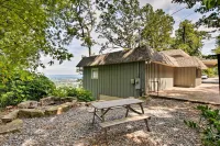 Stay above it All! Modern Home on Missionary Ridge - spa