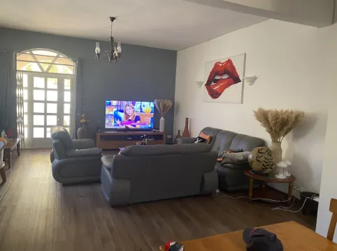 3 Bedroom Private vacation home in Pereybere