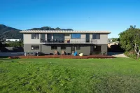 BEACH FRONT - Sunflower Beach House Pohara