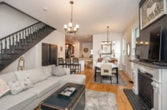 Spacious 5-bedroom house in Covington- minutes from Downtown Cincy