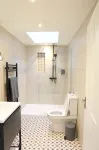 Cathedral Superior Apartment Hotel a Worcester District