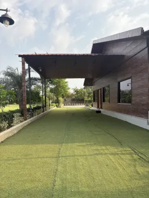 The Greenwood Farm And Lawn -Bijwasan Hotels in 