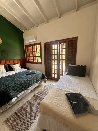 Maresias house 50 meters from the beach with barbecue