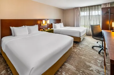 Comfort Inn Hotels near Laurentian University