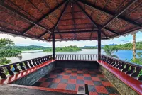 Bloomingdales Lake view Private Villa in Wayanad