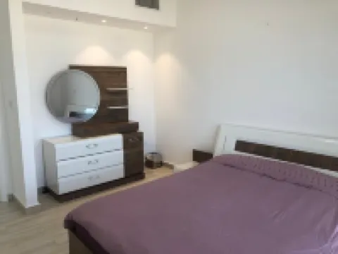 Sea view large 3 bedroom ''Escape Artist'' Apt. Hotels in 