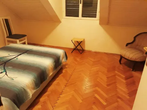 Kotor Bay;  4 Bed Seafront  house with beach and seating area. Close to Kotor. Hotels in Muo