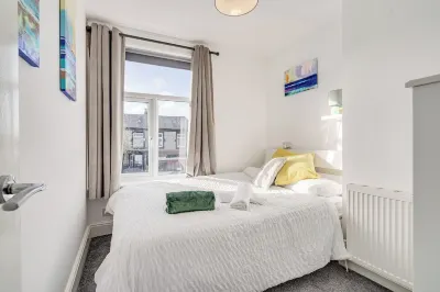 The Old Bike Cabin- Flat 2Bright and modern two bed apartment! Hotels near Adlington
