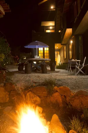 Cozy, loft lodging in SCUBA capital. Steps from BioParque, 12 min to la playa!