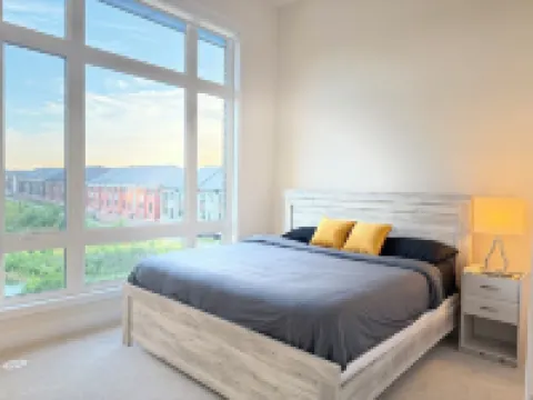 Luxurious House with pond view and Jacuzzi