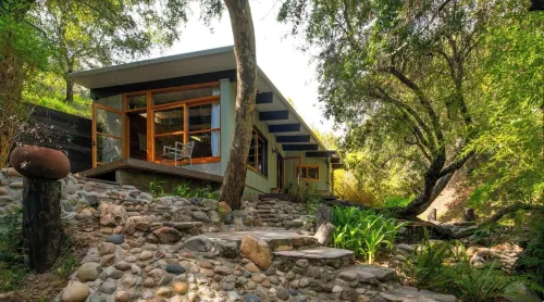 Luxury Family Compound 6 bedrooms in peaceful Topanga