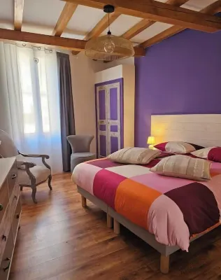 Les Cols du Ventoux - "Col de la Madeleine" apartment in the heart of the village of Bédoin.