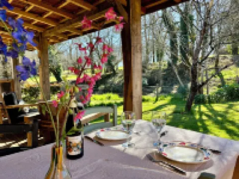 Petit Maison a la Ferme; Terrasse Couvert, Jacuzzi, Cuisine Exterieur Hotels in Capdrot