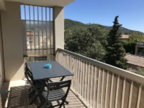 Proximité Port et Plage - T3 Climatisé