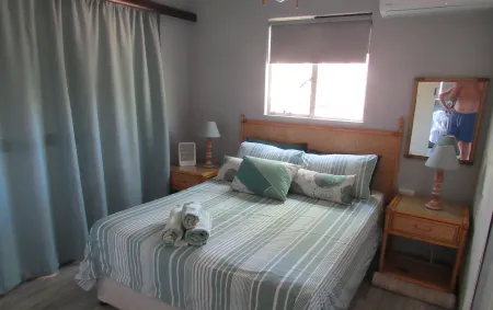 KRUGER WILD RETREAT - HYENA CHALET