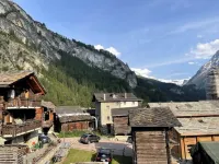 Swiss Mountain Chalet, Wooden Interior, Cosy, with a Beautiful View Hotels in Evolene