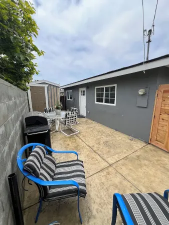 Cozy Guesthouse w/Full Kitchen in Oxnard
