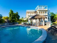 Villa Near Falmouth Jamaica799/Night up to 15 Guest. Hotels in Falmouth