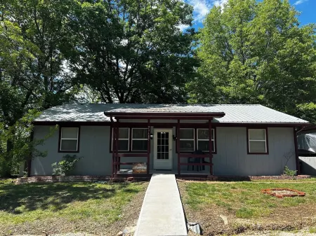 Quiet getaway in Warsaw, Missouri Отели в г. Кол Тауншип