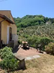 Cozy cottage in Tuscan hill village with free parking and AC Hotels in Chianni