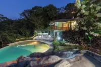 Wonderful 5-bedroom family villa with AC, Large Pool & Slide