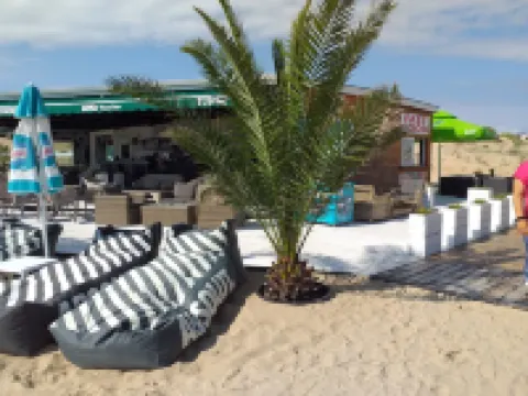 Vacation apartment with 2 bedrooms (5 beds), 1 living room with kitchenette