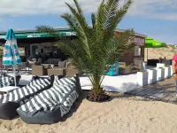 Vacation apartment with 2 bedrooms (5 beds), 1 living room with kitchenette