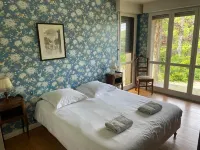 Villa in the heart of the Chavignol vineyards Hotels in Sancerre